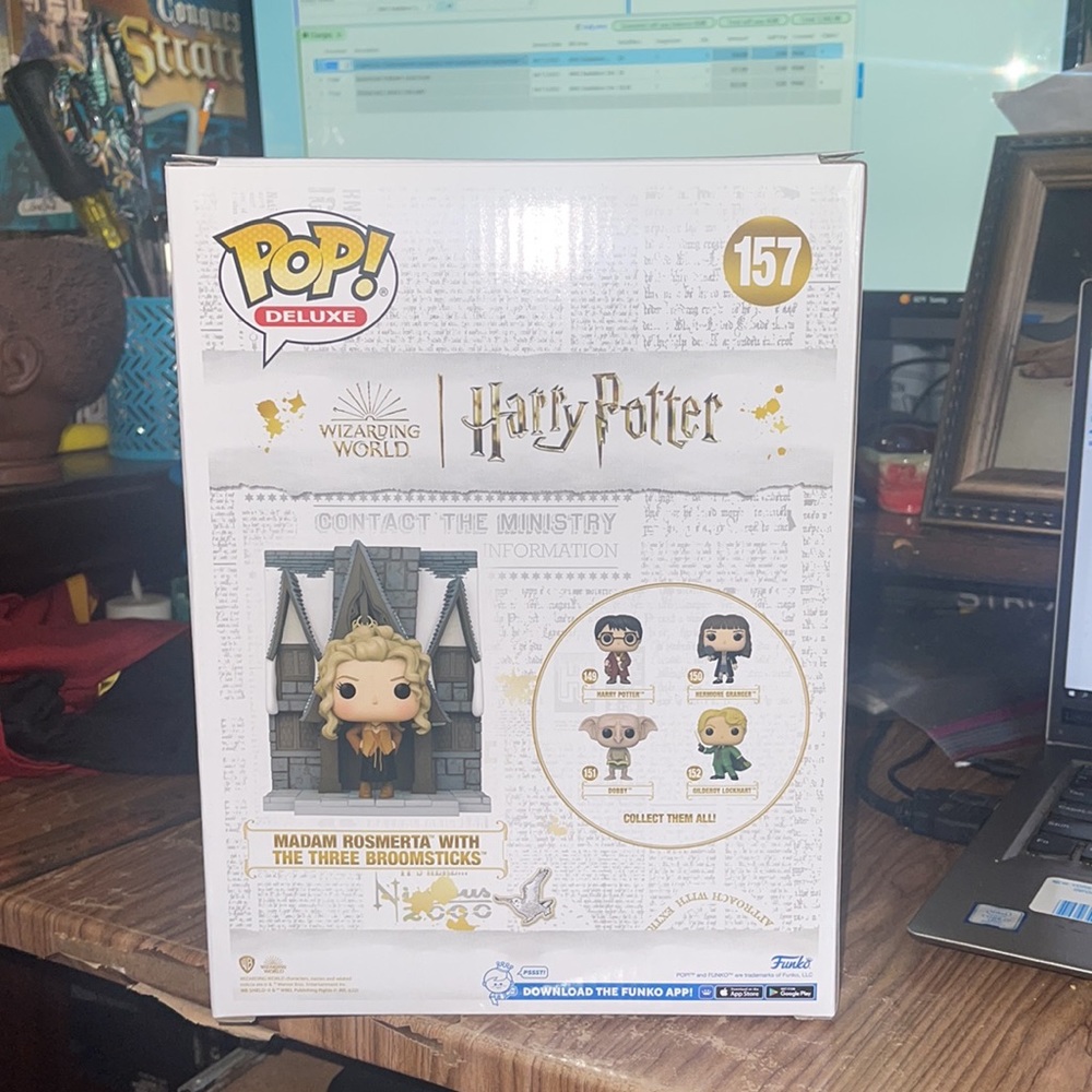 Harry Potter funko pop Madam rosmerta with the three broomsticks - Picture 3 of 4